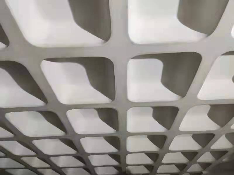 ���ʰ���